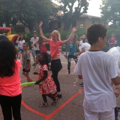 L'anniversaire de folie: mascotte au choix, structure gonflable