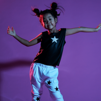 Let's Dance Party: mascotte au choix, lumières, bulles, accessoires rigolos